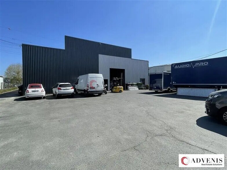 Local d’activités dans Mérignac à louer - Photo de l’immeuble – Image 2 sur 12