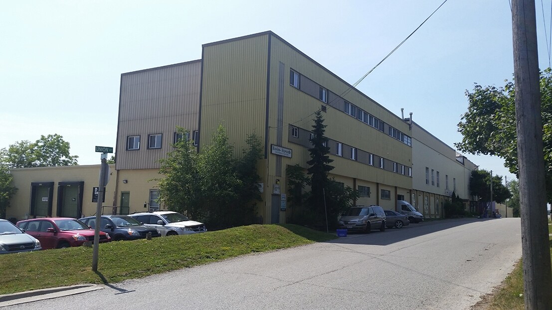 1 Union St, Elmira, ON à vendre Photo principale– Image 1 sur 2