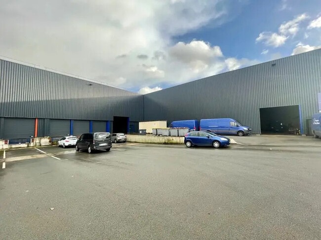 Plus de détails pour Bureau, Industriel/Logistique à louer
