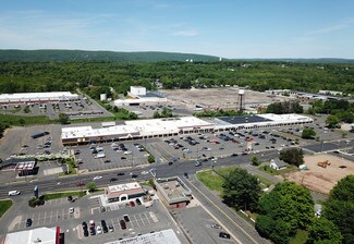 Plus de détails pour 700-800 Queen St, Southington, CT - Local commercial à louer