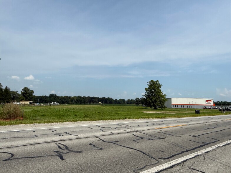 71 National rd, Columbus, IN à vendre - Photo de l’immeuble – Image 3 sur 4