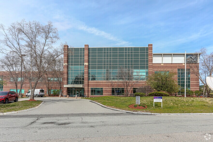 480 Arsenal St, Watertown, MA à louer - Photo de l’immeuble – Image 2 sur 14