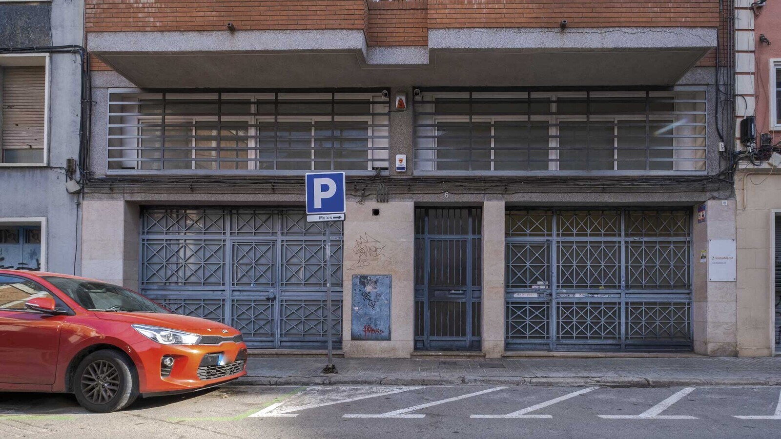 Barcelone, BAR 08027 - Lot - -  - Photo intérieure - Image 1 of 6