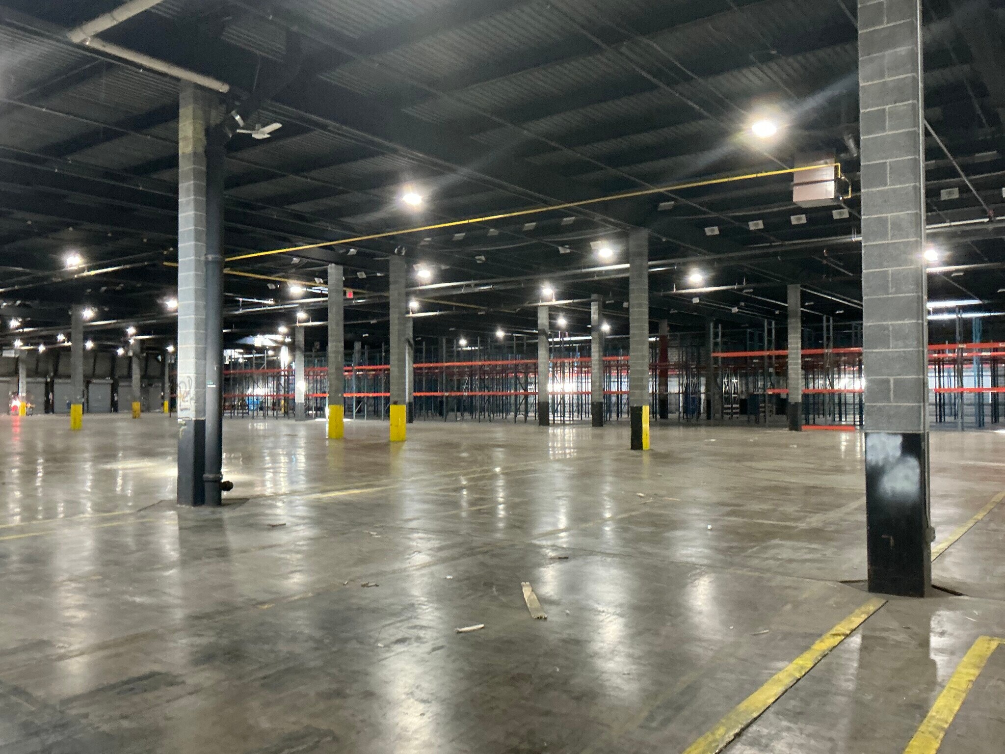 125 S Greenbush Rd, Orangeburg, NY à louer Photo principale– Image 1 sur 5