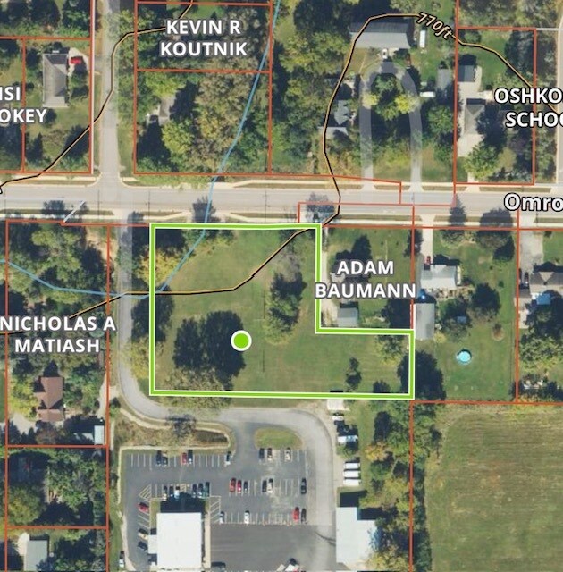 3009 Omro Rd, Oshkosh, WI à vendre Photo principale– Image 1 sur 2