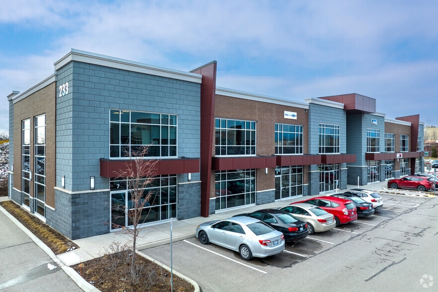 233 Speers Rd, Oakville, ON à vendre - Photo principale – Image 1 sur 5