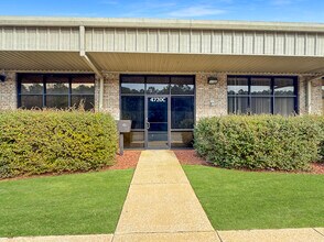 4720 University Blvd E, Tuscaloosa, AL à louer Photo de l’immeuble– Image 2 sur 15
