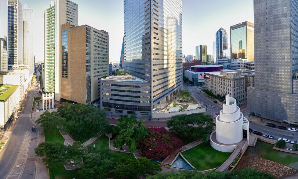 401 N Ervay St, Dallas, TX à louer - Photo de l’immeuble – Image 1 sur 22