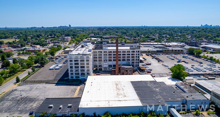 3901 N Kingshighway Blvd, Saint Louis, MO à louer - Photo de l’immeuble – Image 2 sur 4