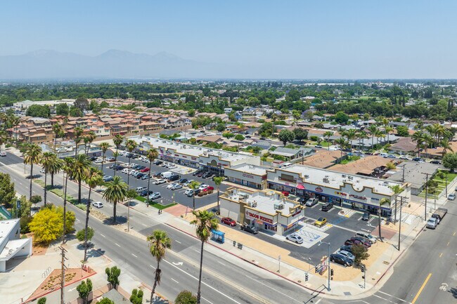 Plus de détails pour 2218-2290 S Garey Ave, Pomona, CA - Bureau/Médical, Local commercial à louer