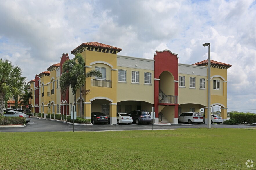 12855 SW 132nd St, Miami, FL à louer - Photo principale – Image 1 sur 11