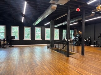 Plus de détails pour 275 W 4th St, Winston-Salem, NC - Local commercial à louer