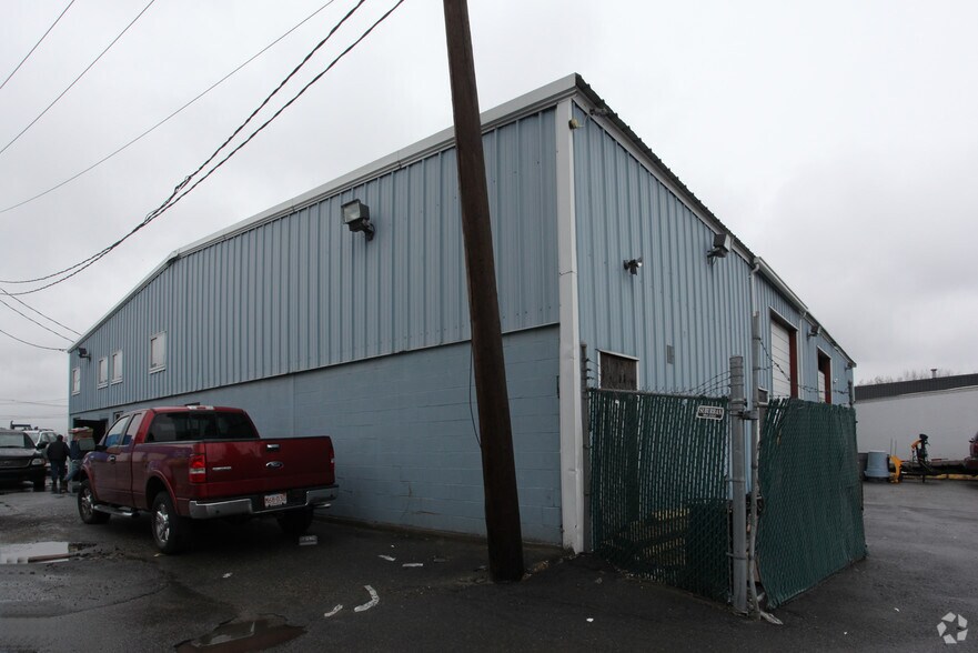 370 Beacham St, Chelsea, MA à louer - Photo de l’immeuble – Image 3 sur 3