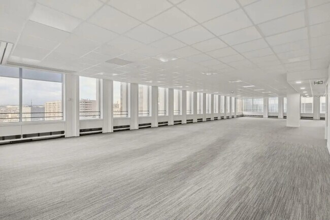 Plus de détails pour 1 Place De La Pyramide, Puteaux - Bureau à louer