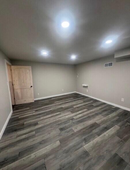 330-336 E Main St, Twin Lakes, WI à louer - Photo intérieure – Image 3 sur 14