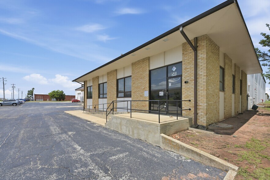 511 NE 31st St, Oklahoma City, OK à louer - Photo de l’immeuble – Image 2 sur 3