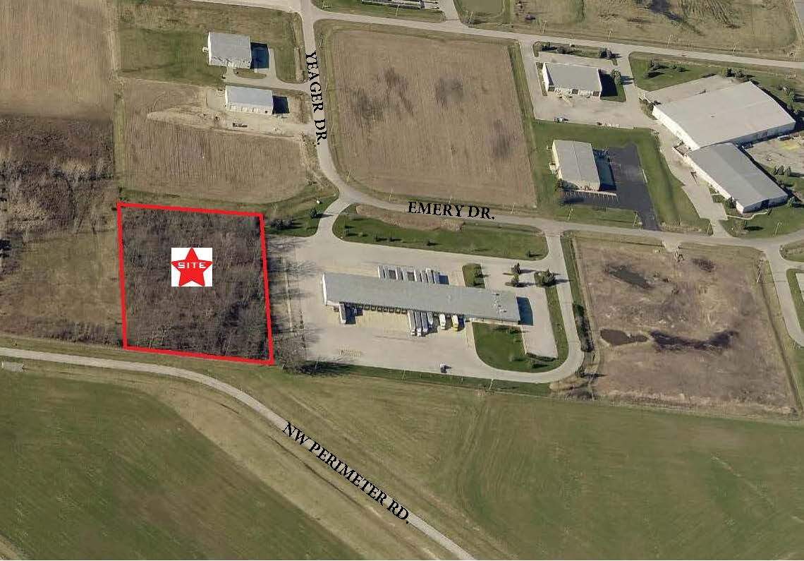 9390 Yeager Ln, Fort Wayne, IN à vendre Photo de l’immeuble– Image 1 sur 3