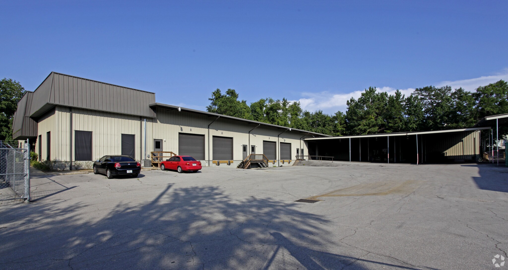 2819 Industrial Plaza Dr, Tallahassee, FL à louer Photo principale– Image 1 sur 9