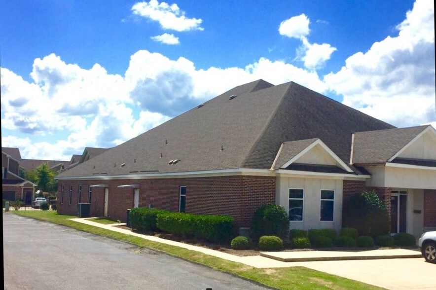 4780-4782 Woodmere Blvd, Montgomery, AL à louer - Photo de l’immeuble – Image 1 sur 23