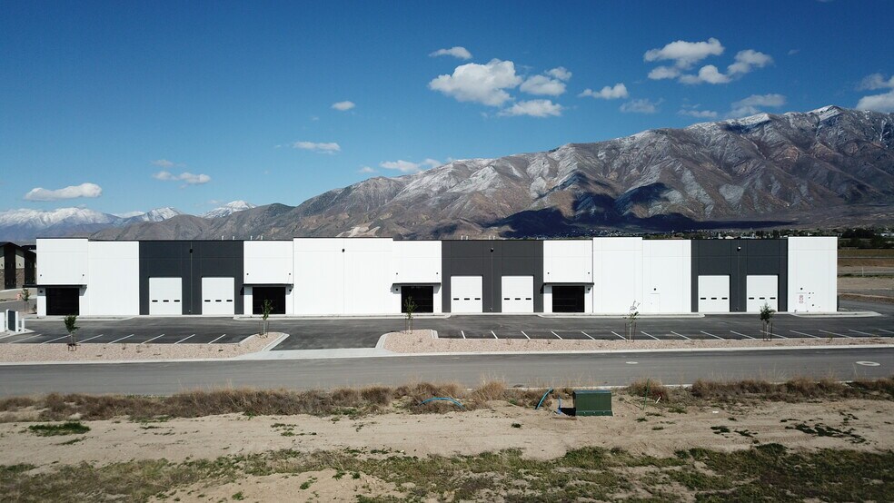 237 Summit Ridge Pkwy, Santaquin, UT à vendre - Photo de l’immeuble – Image 2 sur 7