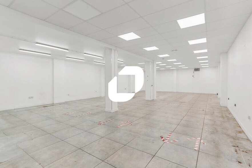 Local d'activités dans Clamart à vendre - Photo intérieure – Image 3 sur 14