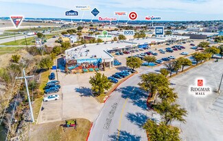 Plus de détails pour 1700-1760 Mall Cir, Fort Worth, TX - Local commercial à louer