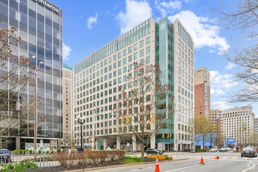 4100 N Fairfax Dr, Arlington, VA à vendre - Photo principale – Image 1 sur 12