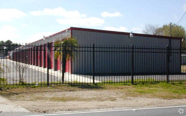 11721 Spring Cypress Rd, Tomball, TX à louer - Photo de l’immeuble – Image 3 sur 13