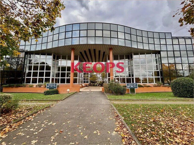 Rue La Pyrénéenne, Labège à louer - Photo de l’immeuble – Image 1 sur 11