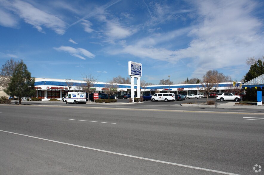 479-489 E Plumb Ln, Reno, NV à vendre - Photo de l’immeuble – Image 2 sur 3