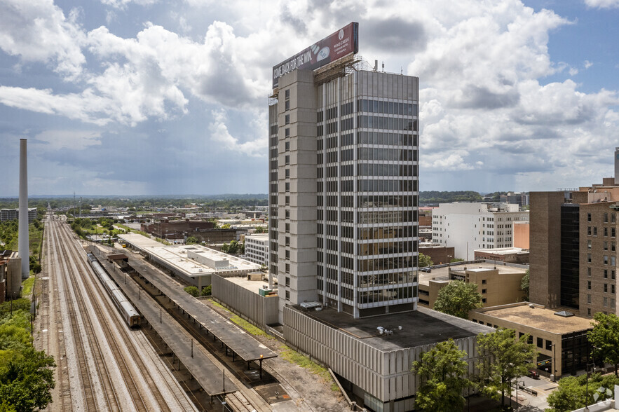 2 20th St N, Birmingham, AL à louer - Photo de l’immeuble – Image 3 sur 15