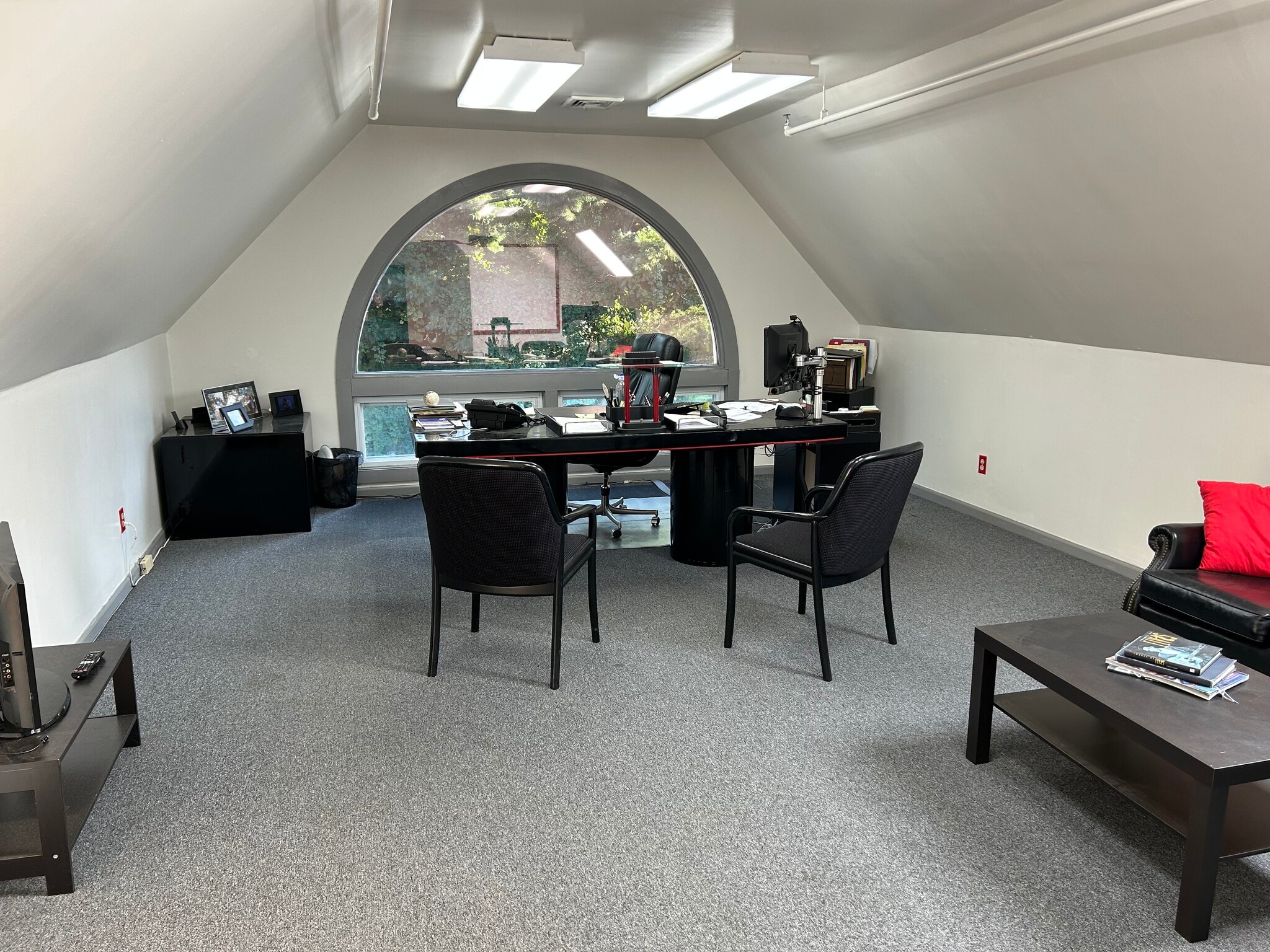 1698 Post Rd E, Westport, CT à louer Photo intérieure– Image 1 sur 4