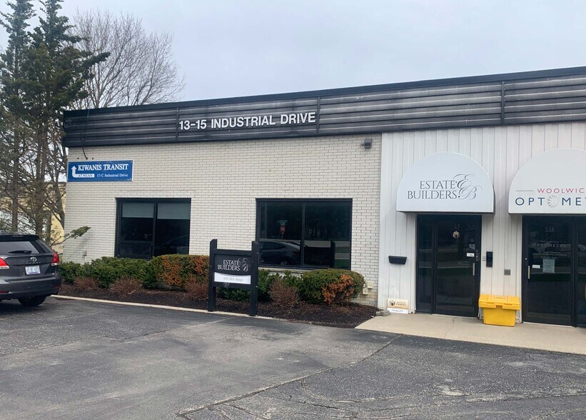 15 Industrial Dr, Elmira, ON à louer - Photo de l’immeuble – Image 2 sur 2