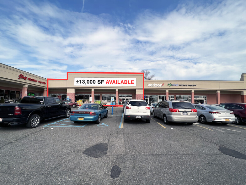 905-951 Atlantic Ave, Baldwin, NY à louer - Photo de l’immeuble – Image 1 sur 6