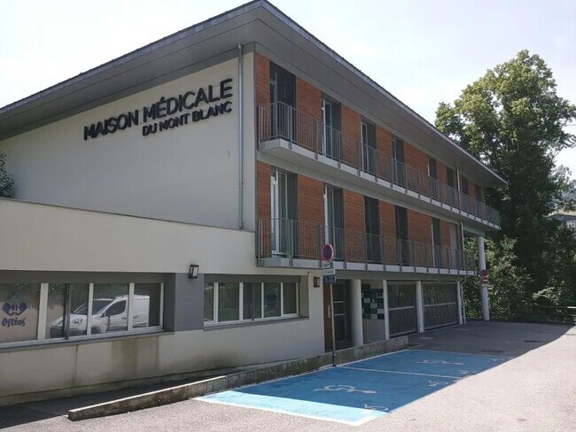 Plus de détails pour 129 Passage De Morges, Saint-Gervais-les-Bains - Local d'activités à louer