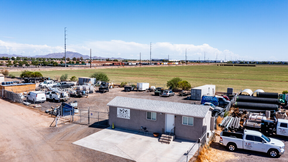 19015 S Arizona Ave, Chandler, AZ à louer - Photo de l’immeuble – Image 2 sur 6