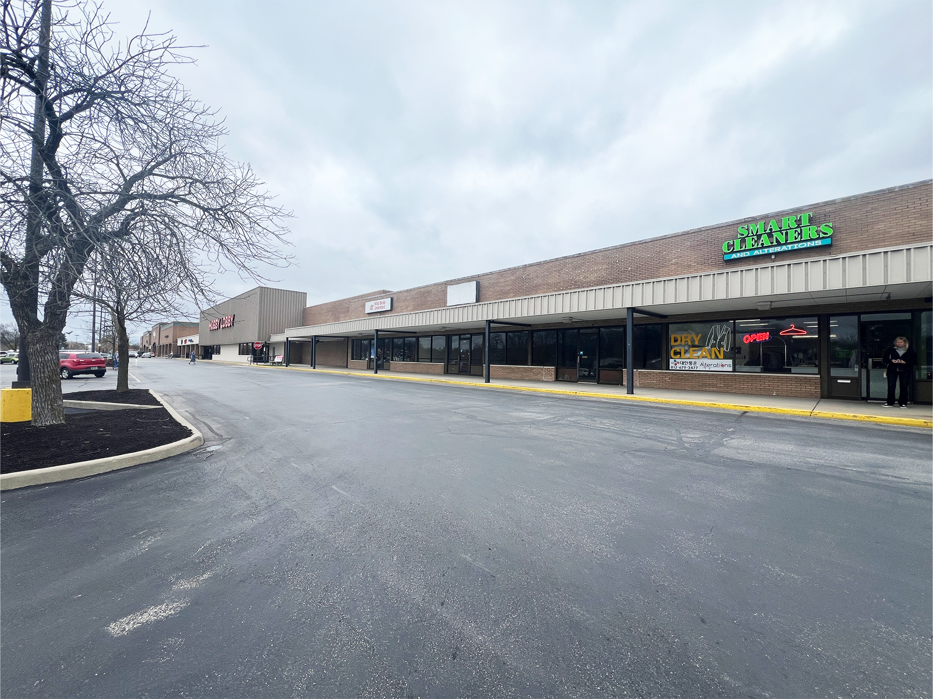 1175 S College Mall Rd, Bloomington, IN à louer Photo de l’immeuble– Image 1 sur 5