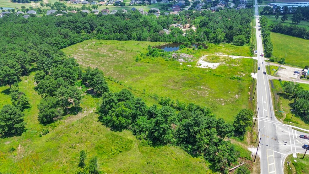 21830 Hufsmith Kohrville Rd, Tomball, TX à vendre - Photo de l’immeuble – Image 2 sur 22