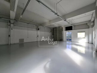 Plus de détails pour Bureau, Local d'activités à louer