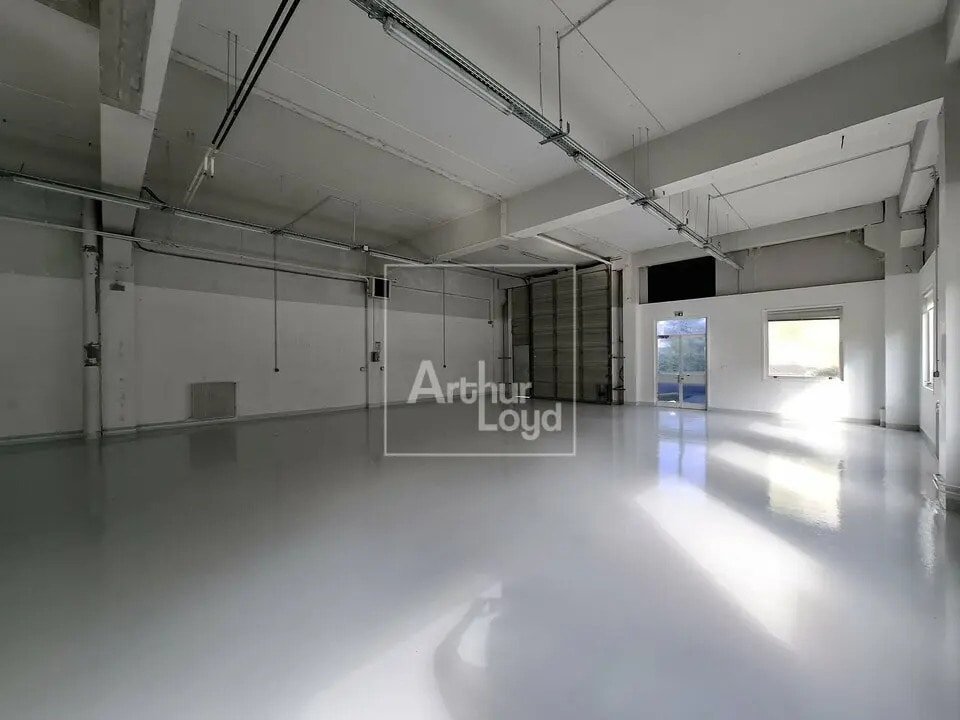 Bureau dans Lognes à louer Photo de l’immeuble– Image 1 sur 11
