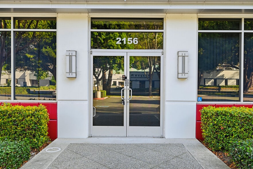 2130-2162 Ringwood Ave, San Jose, CA à vendre - Photo principale – Image 1 sur 59