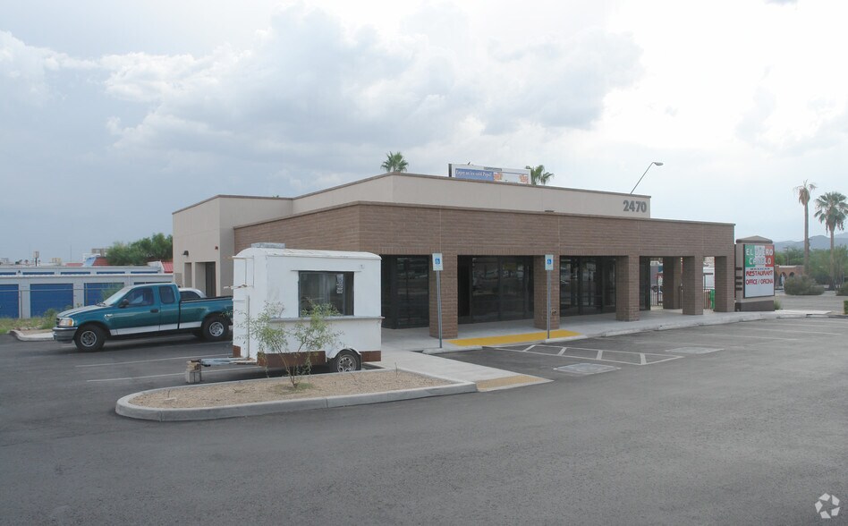 2470 N Oracle Rd, Tucson, AZ à vendre - Photo de l’immeuble – Image 2 sur 2