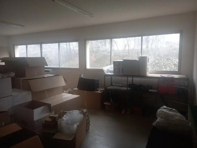 Local d'activités dans Châtillon-le-Duc à vendre - Photo intérieure – Image 2 sur 4