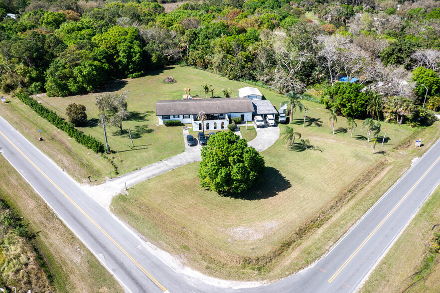 5700 Graham Rd, Fort Pierce, FL à vendre - Photo de l’immeuble – Image 3 sur 3