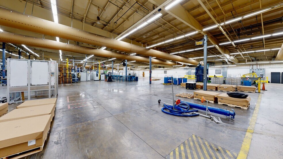 2051 Riverfork Dr, Huntington, IN à louer - Photo de l’immeuble – Image 2 sur 13