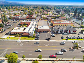 13430-13434 Newport Ave, Tustin, CA - VUE AÉRIENNE  vue de carte - Image1