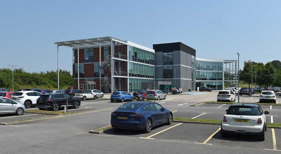 Trinity Rd, Ashford à louer - Photo de l’immeuble – Image 2 sur 2