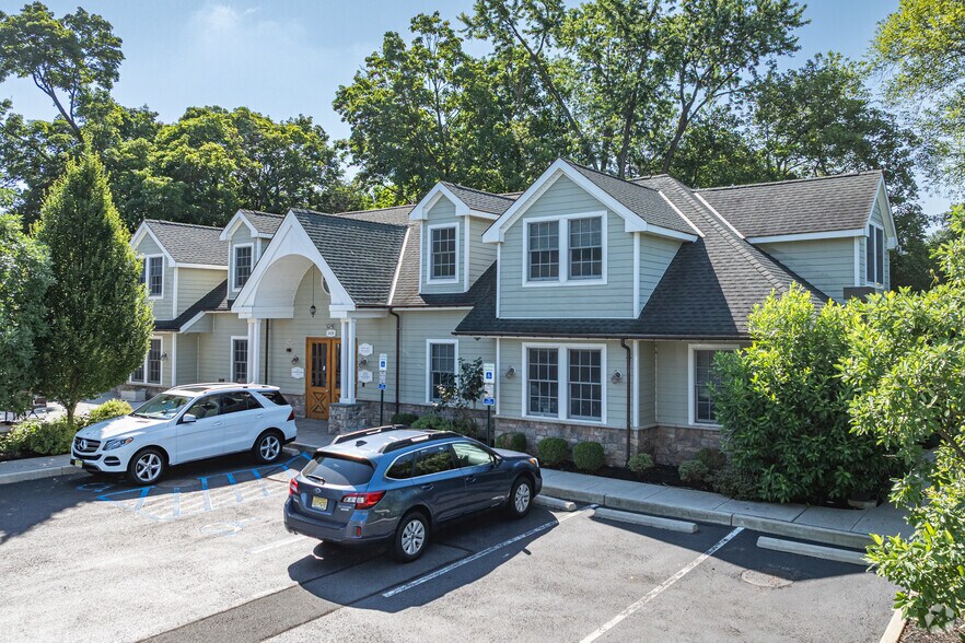 4420 Route 27, Kingston, NJ à louer - Photo de l’immeuble – Image 1 sur 19