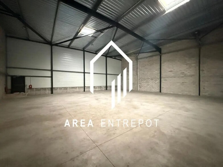 Local d’activités dans Aix-en-Provence à louer - Photo intérieure – Image 2 sur 8