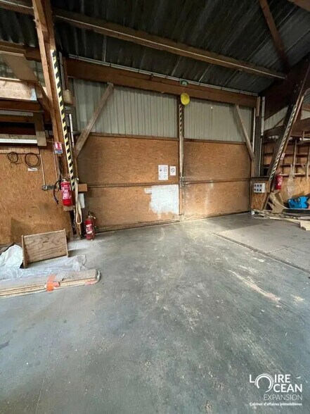 Local d'activités dans Guérande à vendre - Photo de l’immeuble – Image 3 sur 8